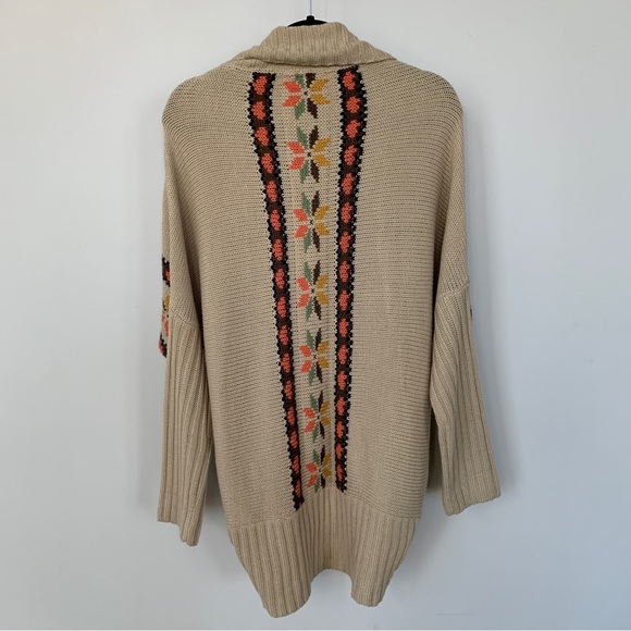 Quinn Tan Artful Cardigan Sweater (Size M) GREAT for spring and Summer evenings! - Picture 6 of 7